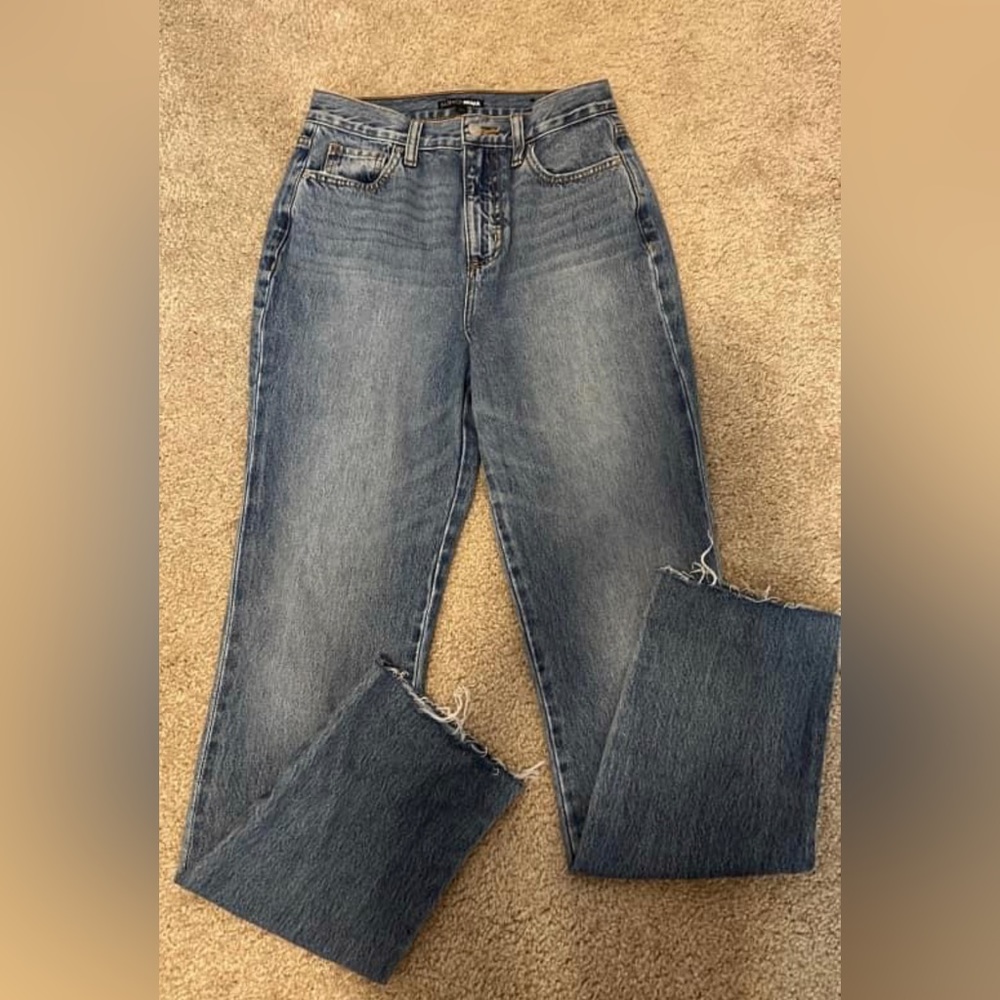Fashion Nova straight leg jeans